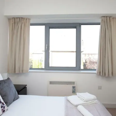 Modern Oxford Apartment - Sleeps 4 Exterior photo