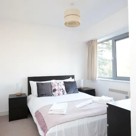 Modern Oxford Apartment - Sleeps 4 Exterior photo